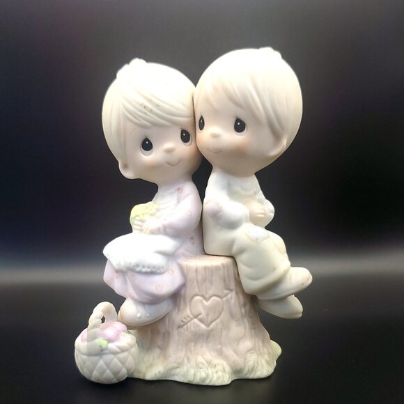 Precious Moments Johnathan & David LOVE ONE ANOTHER Collectible Figurine 1978 - Picture 2 of 6